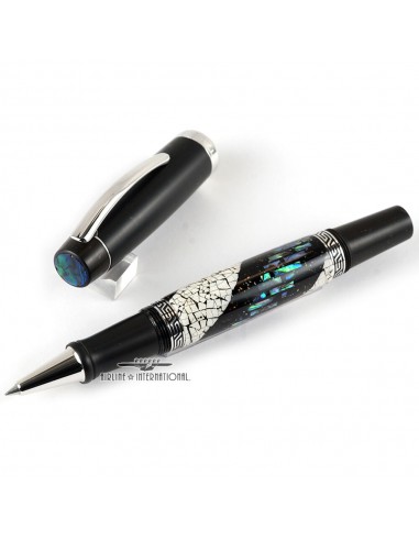 TACCIA Limited Edition Snowy Dreams Maki-e Raden Rollerball Pen l'évolution des habitudes 