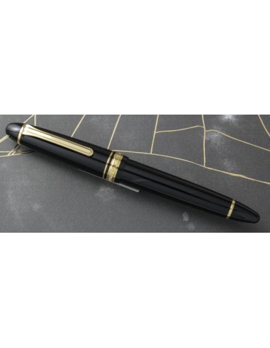 Sailor 1911 with Gold Trim and Nagahara Cross Point Nib | VAULT KEPT offre 