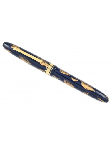 Omas Ogiva Blue and Gold Maki-e Fountain Pen Les êtres humains sont 