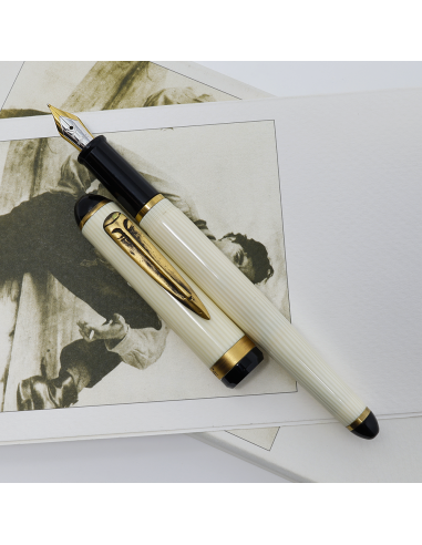 Francois Yves Luthier "Modigliani" Fountain Pen prix