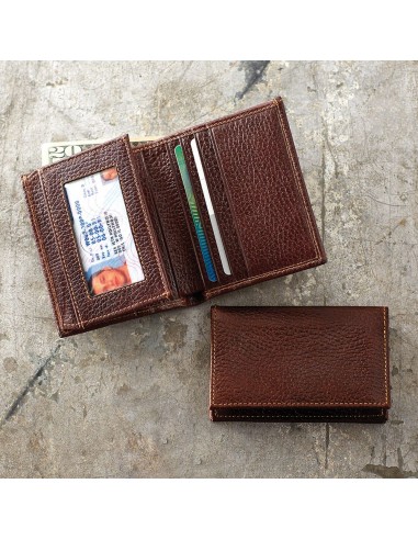 Classico 2-Fold Extra Page Wallet suggérées chez